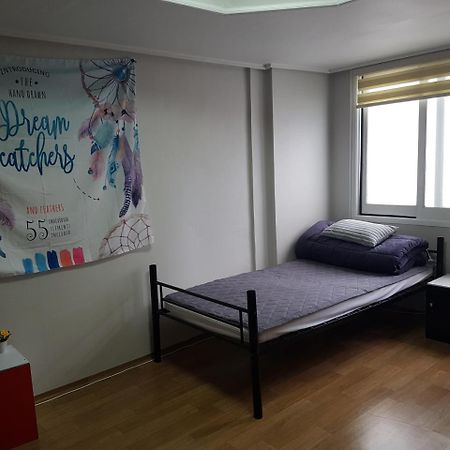 Silk Road Hostel Busan Exteriör bild