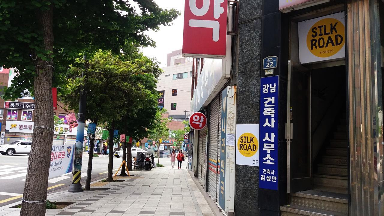 Silk Road Hostel Busan Exteriör bild