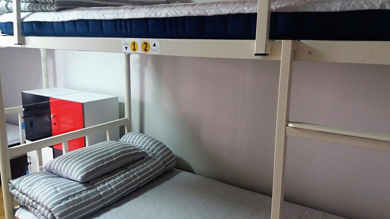 Silk Road Hostel Busan Exteriör bild